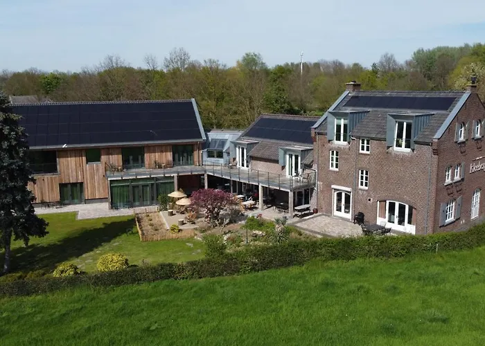 Hof Kleeberg فندق