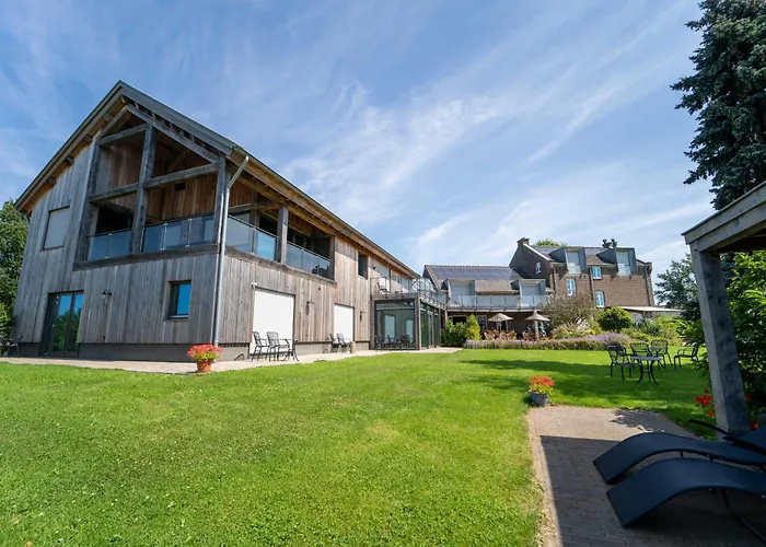 Hof Kleeberg Отель *