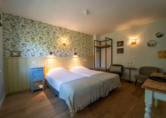 Hof Kleeberg ホテル