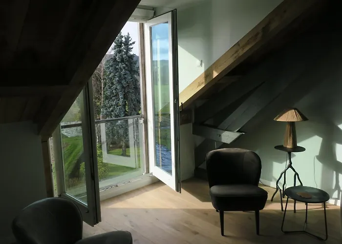 Hof Kleeberg ホテル *